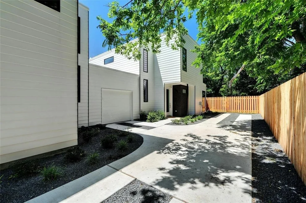 Unit for sale at 1104 Justin LN, Austin, TX 78757