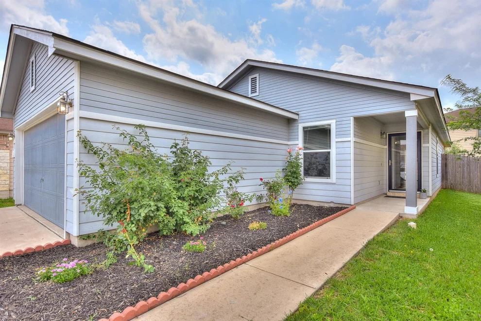 Unit for sale at 2206 Weiss LN, Georgetown, TX 78626
