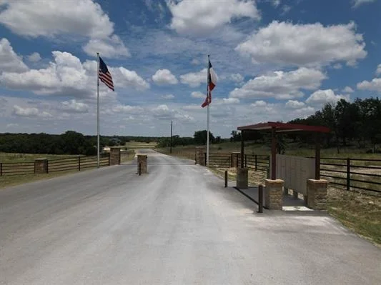 Unit for sale at 103 Buck Rabbit, Briggs, TX 78608
