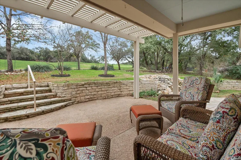 Unit for sale at 136 Clubhouse DR, Lakeway, TX 78734