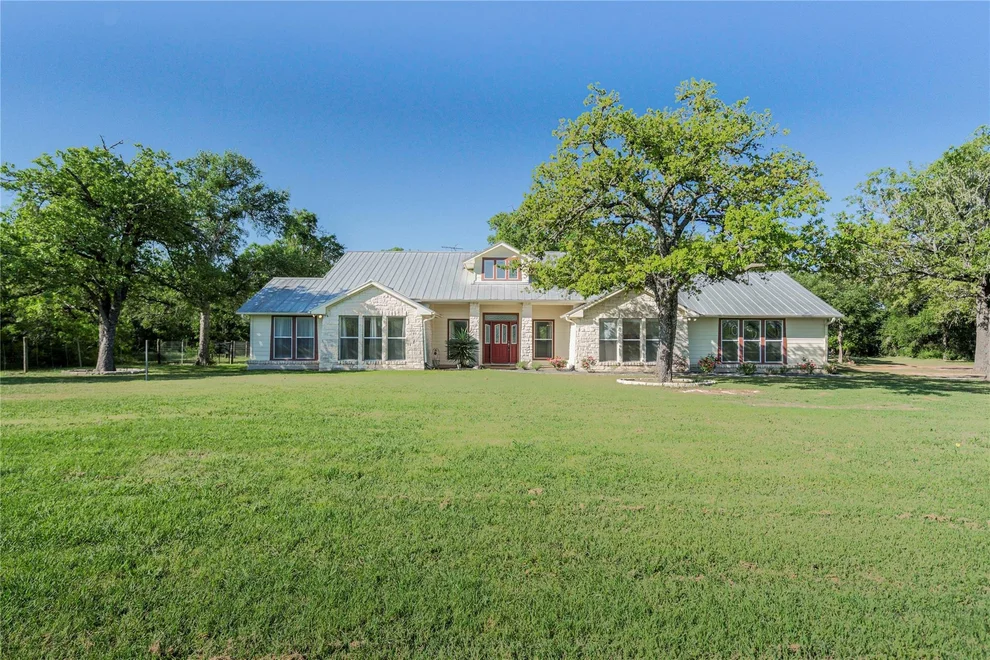 Unit for sale at 20721 Ed Acklin RD, Manor, TX 78653