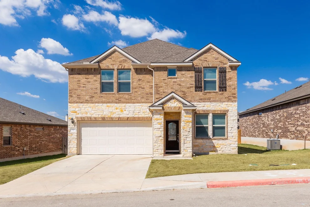 Unit for sale at 521 Whitney TRL, Leander, TX 78641