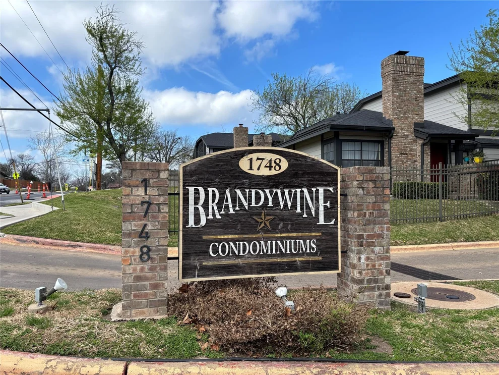 Unit for sale at 1748 Ohlen RD, Austin, TX 78757