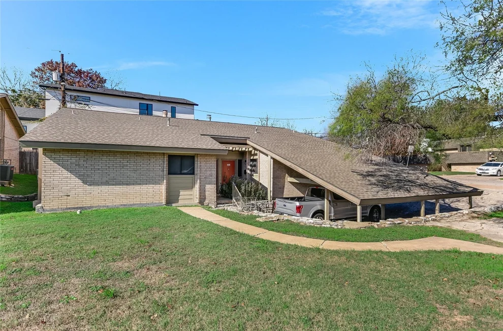 Unit for sale at 1800 Fairlawn LN, Austin, TX 78704