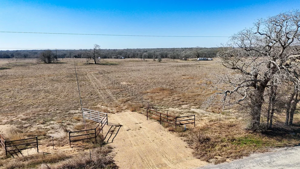 Unit for sale at 8244 Old Colony Line RD, Dale, TX 78616