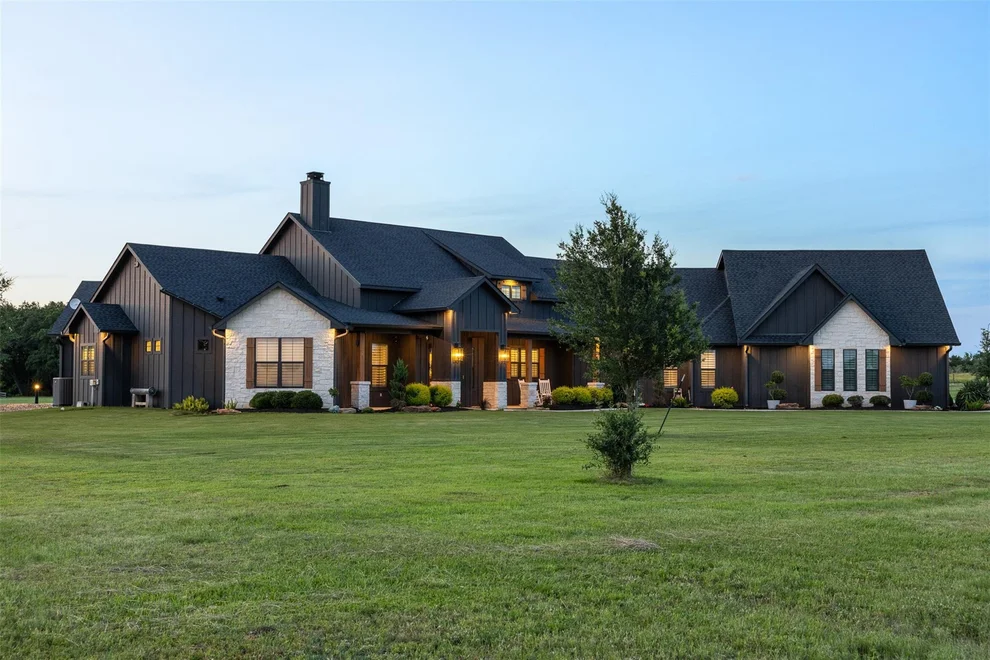 Unit for sale at 1981 County Road 202, Caldwell, TX 77836
