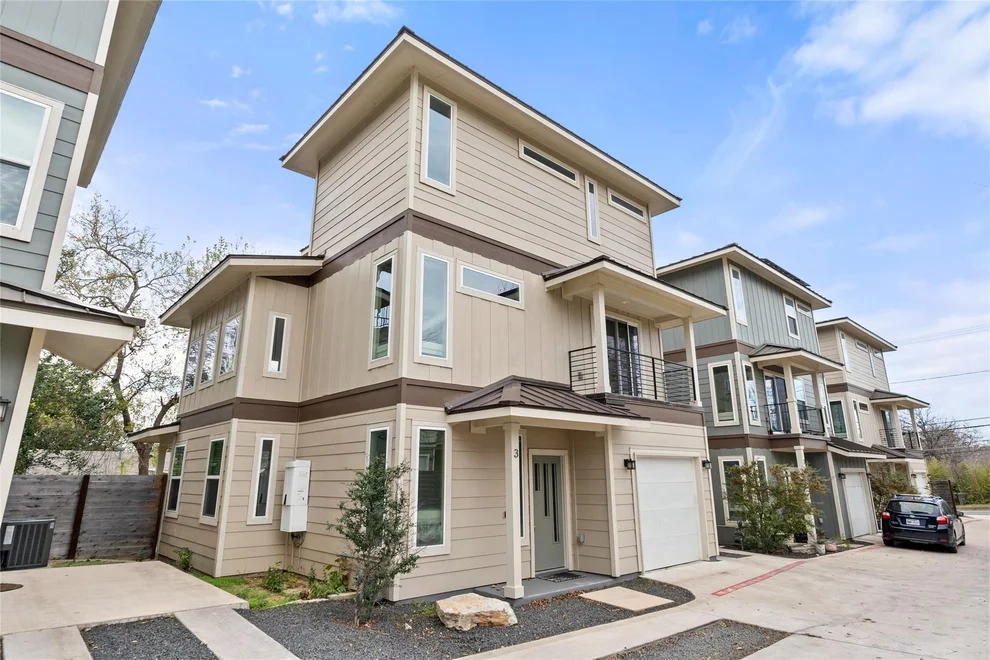 Unit for sale at 2927 E Martin Luther King Jr BLVD, Austin, TX 78702