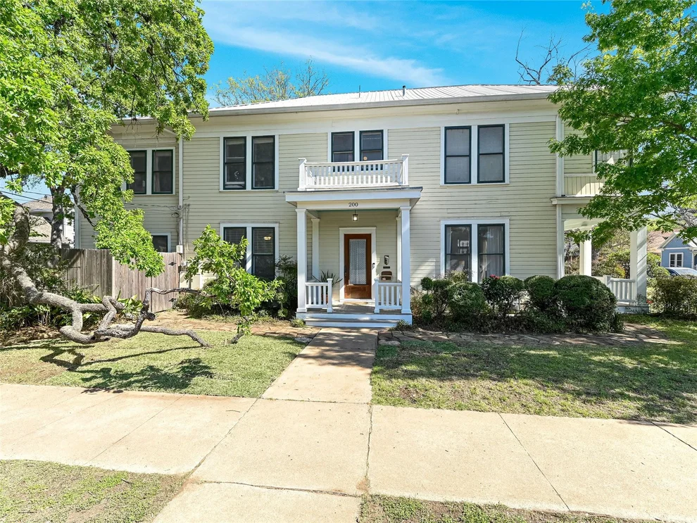 Unit for sale at 4000 Avenue D, Austin, TX 78751