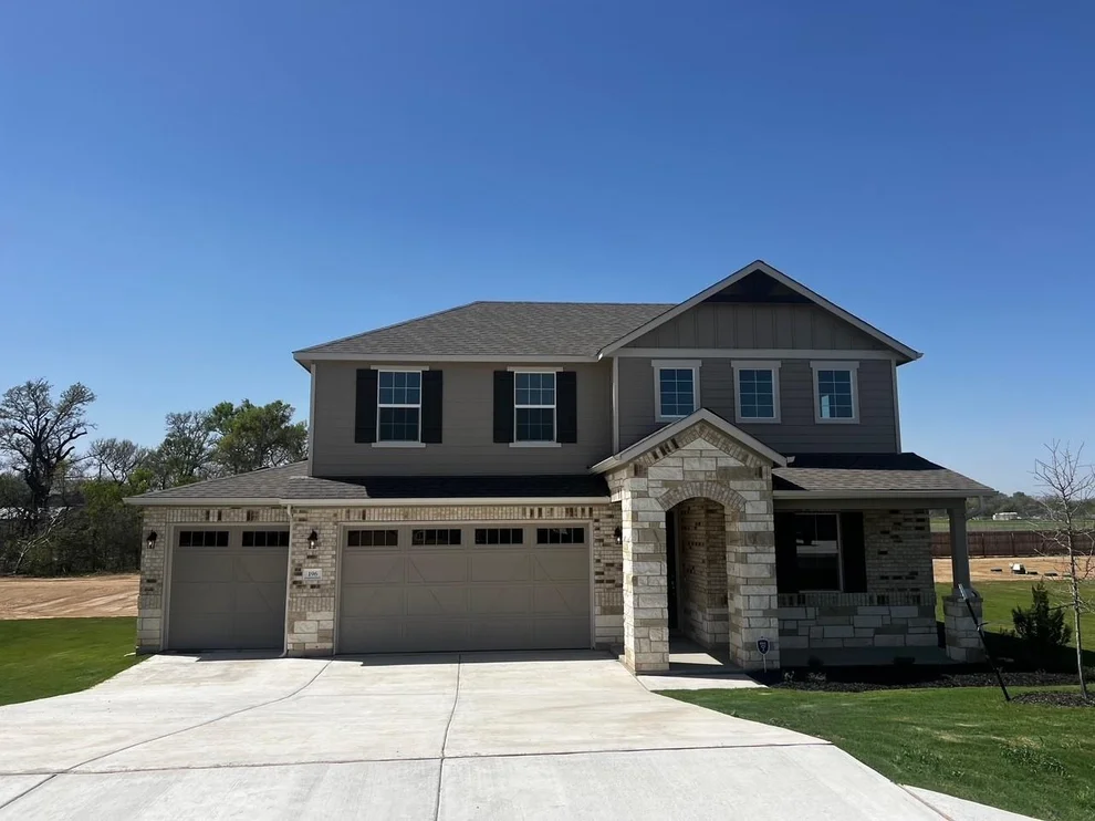 Unit for sale at 196 Silverton LN, Cedar Creek, TX 78612
