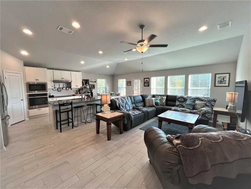 Unit for sale at 21522 Horseshoe LOOP, Lago Vista, TX 78645