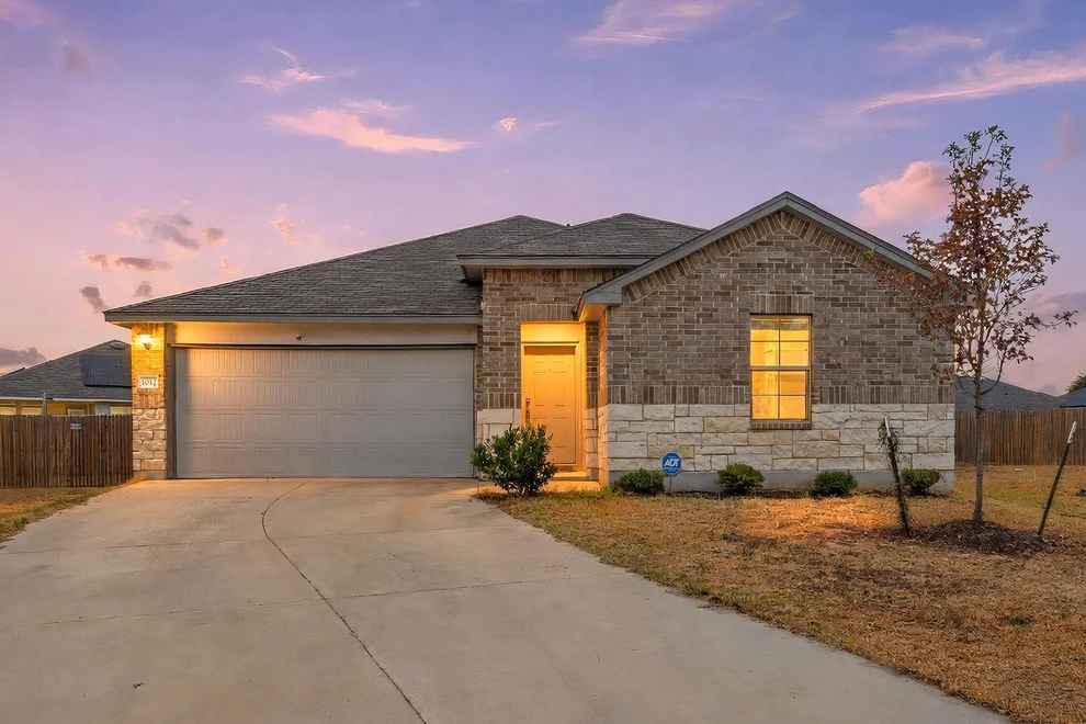 Unit for sale at 1012 Velvet CT, Troy, TX 76579