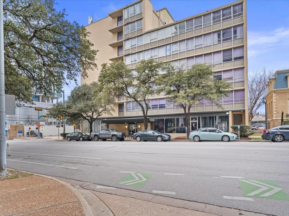 Unit for sale at 1800 Lavaca ST, Austin, TX 78701