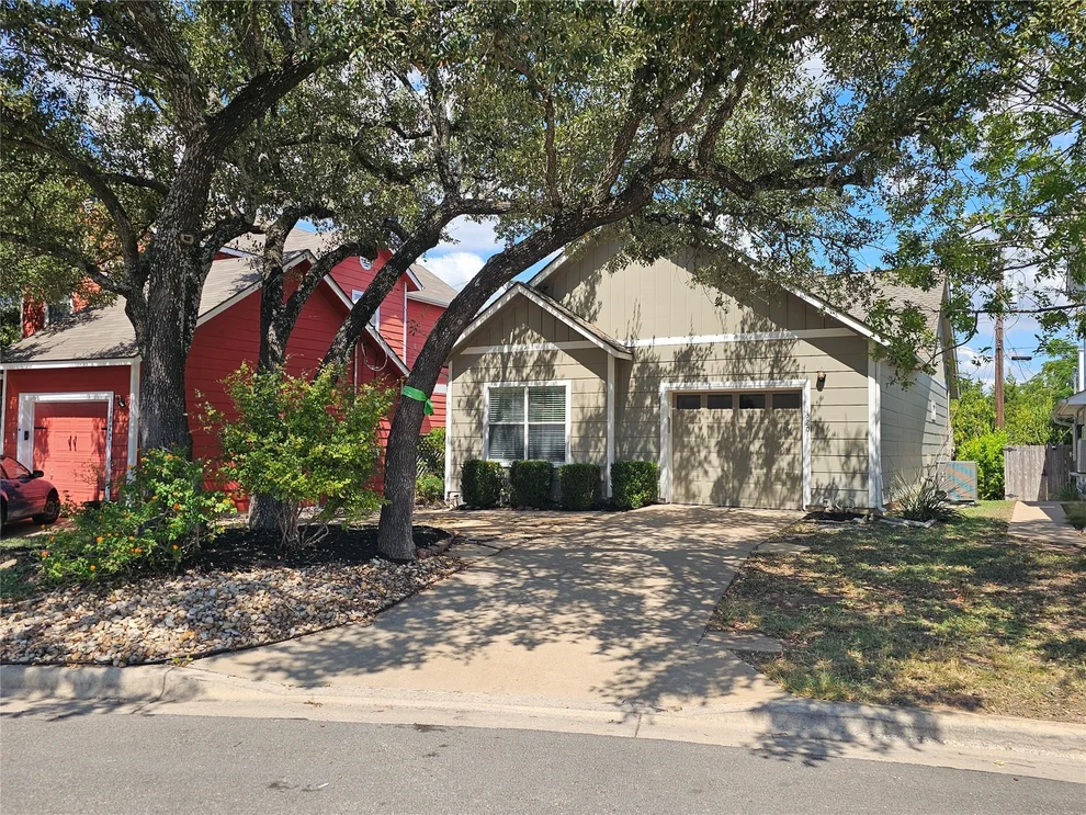 Unit for sale at 1320 E 3rd ST, Georgetown, TX 78626