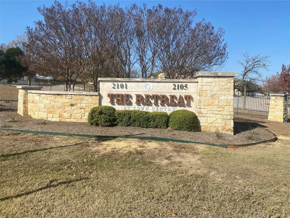 Unit for sale at 2101 Town Centre DR, Round Rock, TX 78664
