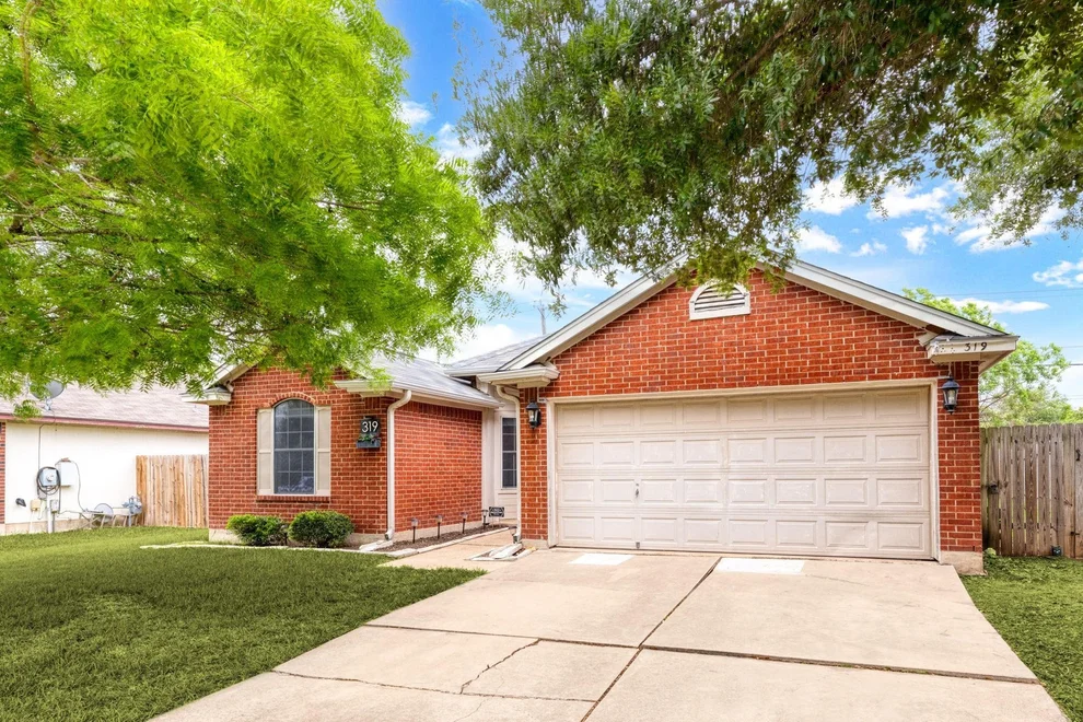 Unit for sale at 319 Willowbrook DR, Hutto, TX 78634
