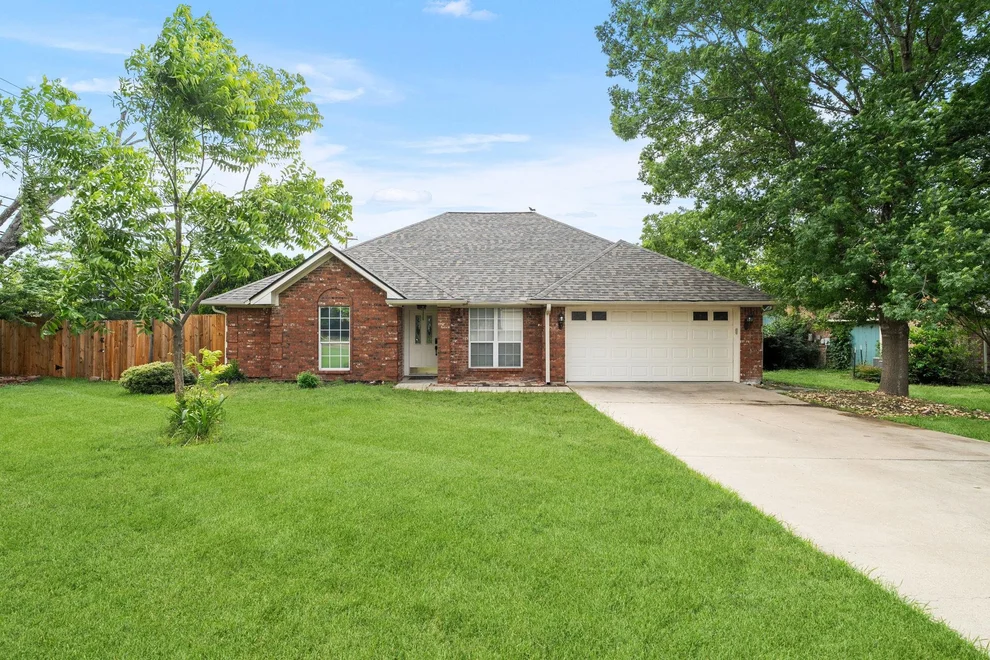 Unit for sale at 2808 Kneese DR, Belton, TX 76513