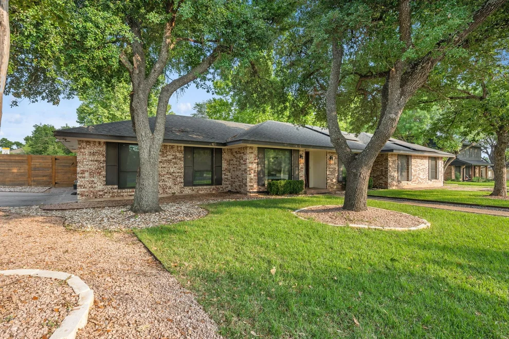 Unit for sale at 11409 Taterwood DR, Austin, TX 78750