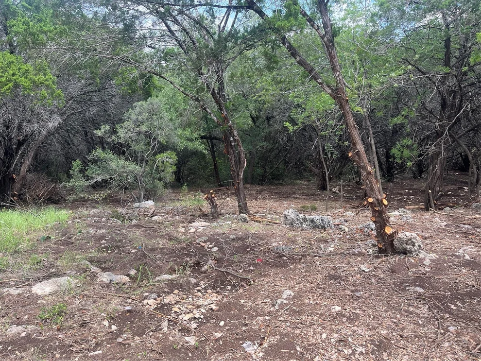 Unit for sale at 7413 Spanish Oak DR, Lago Vista, TX 78645