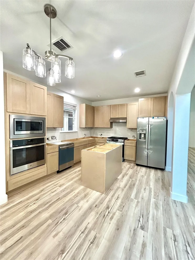 Unit for sale at 313 El Socorro LN, Austin, TX 78732