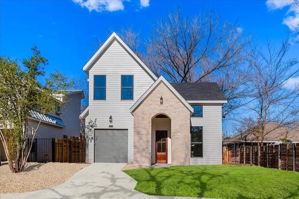 Unit for sale at 5702 Tura LN, Austin, TX 78721