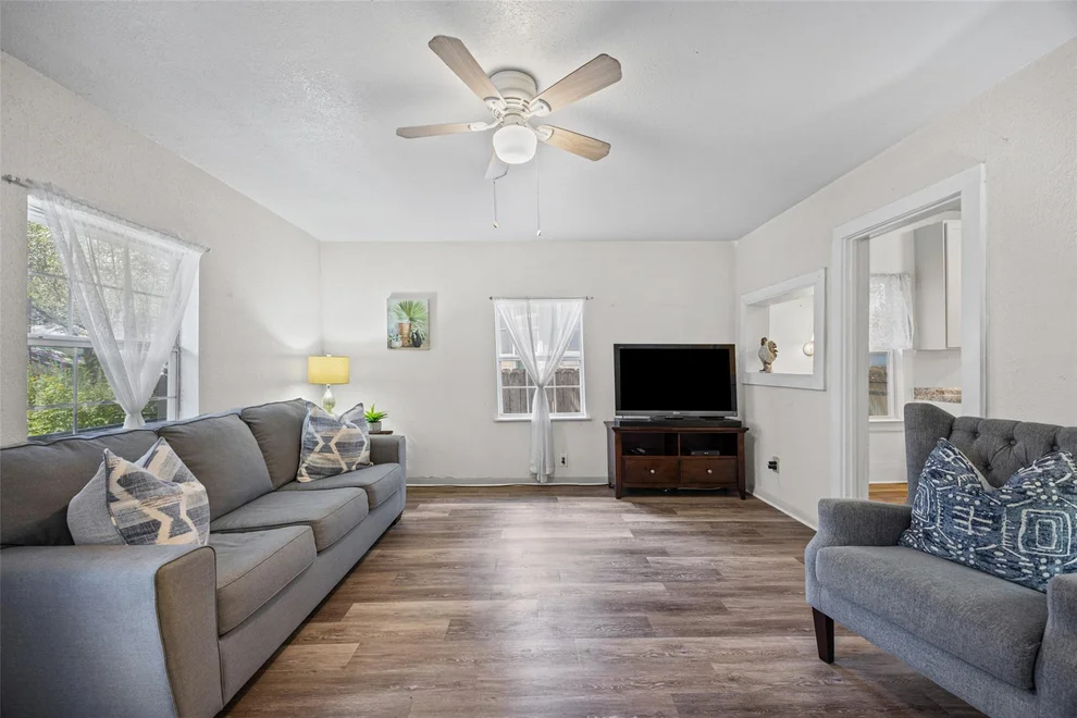 Unit for sale at 906 W Elizabeth ST, Austin, TX 78704