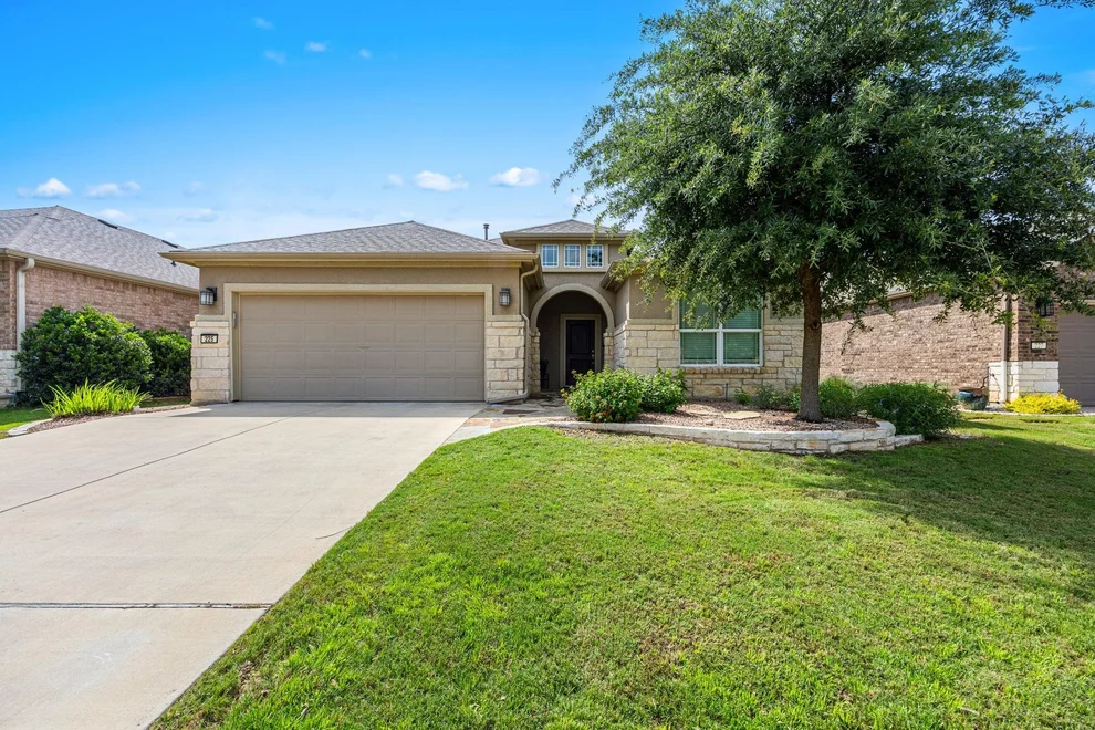 Unit for sale at 225 Tradinghouse Creek ST, Georgetown, TX 78633