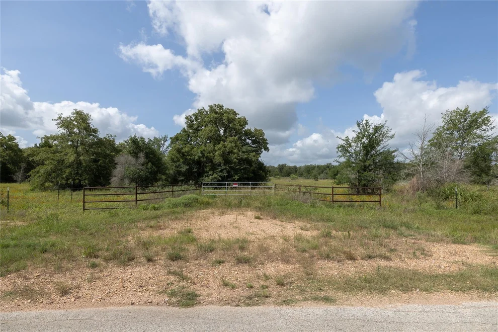Unit for sale at 1388 County Road 125, Ledbetter, TX 78946