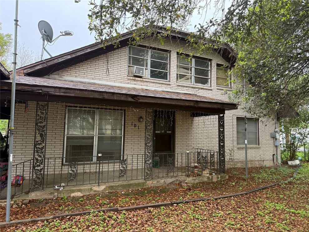 Unit for sale at 101 N Kings TRL, Little River Academy, TX 76554