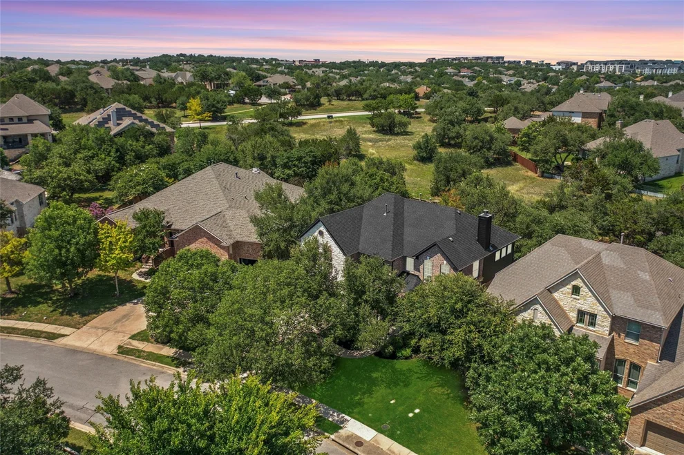 Unit for sale at 220 Grafton LN, Austin, TX 78737