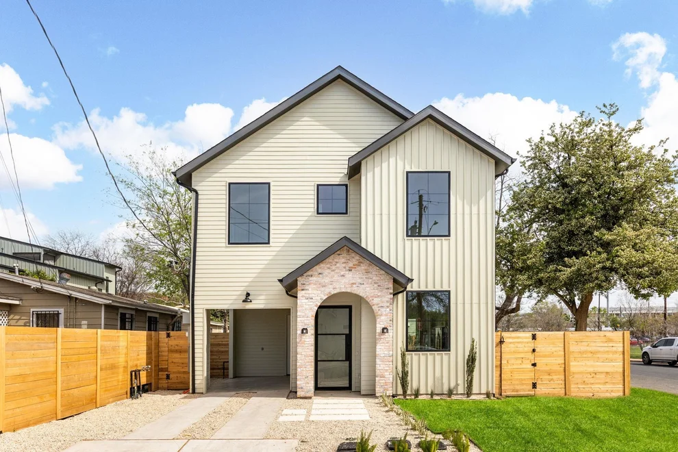 Unit for sale at 2910 E 4th, Austin, TX 78702