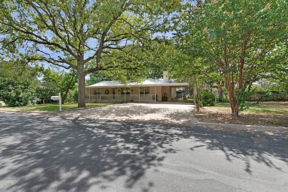 Unit for sale at 1208 Oak St, Burnet, TX 78611
