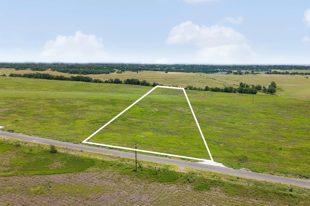 Unit for sale at 1100 County Road 153 - Lot 5, Georgetown, TX 78626