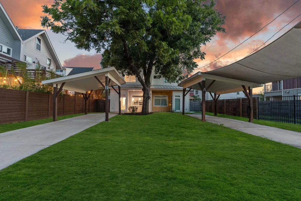 Unit for sale at 3133 Govalle Ave, Austin, TX 78702