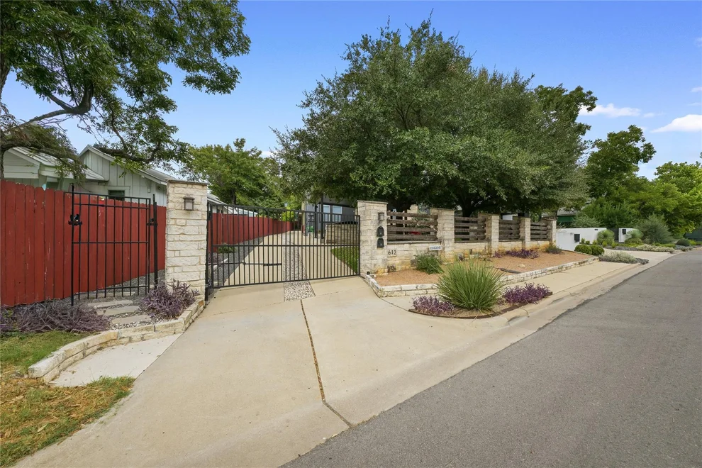 Unit for sale at 1612 S 3rd ST, Austin, TX 78704