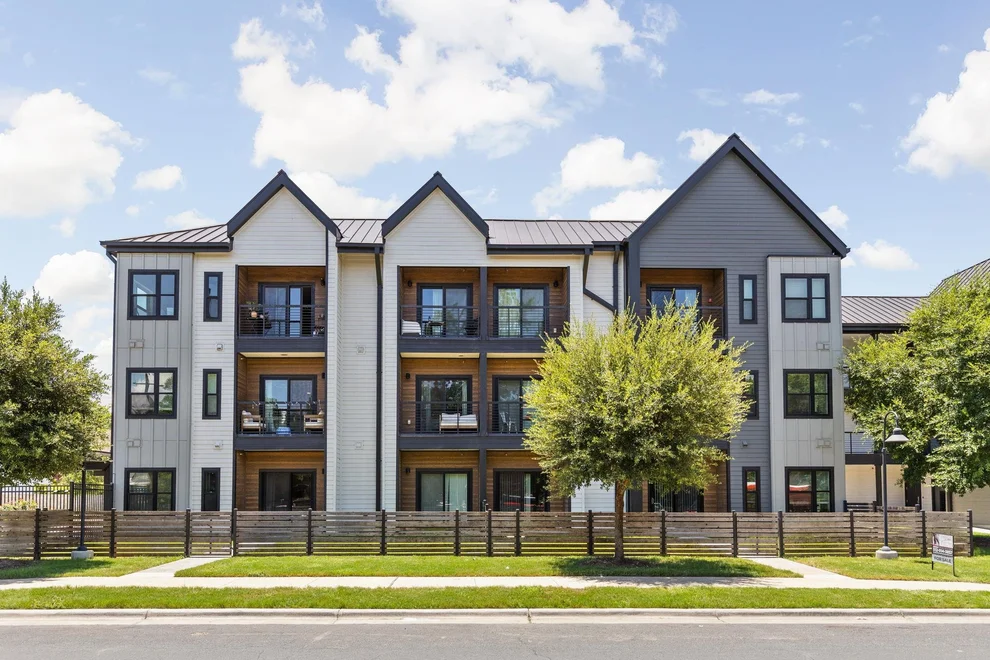Unit for sale at 3101 Govalle Ave, Austin, TX 78702