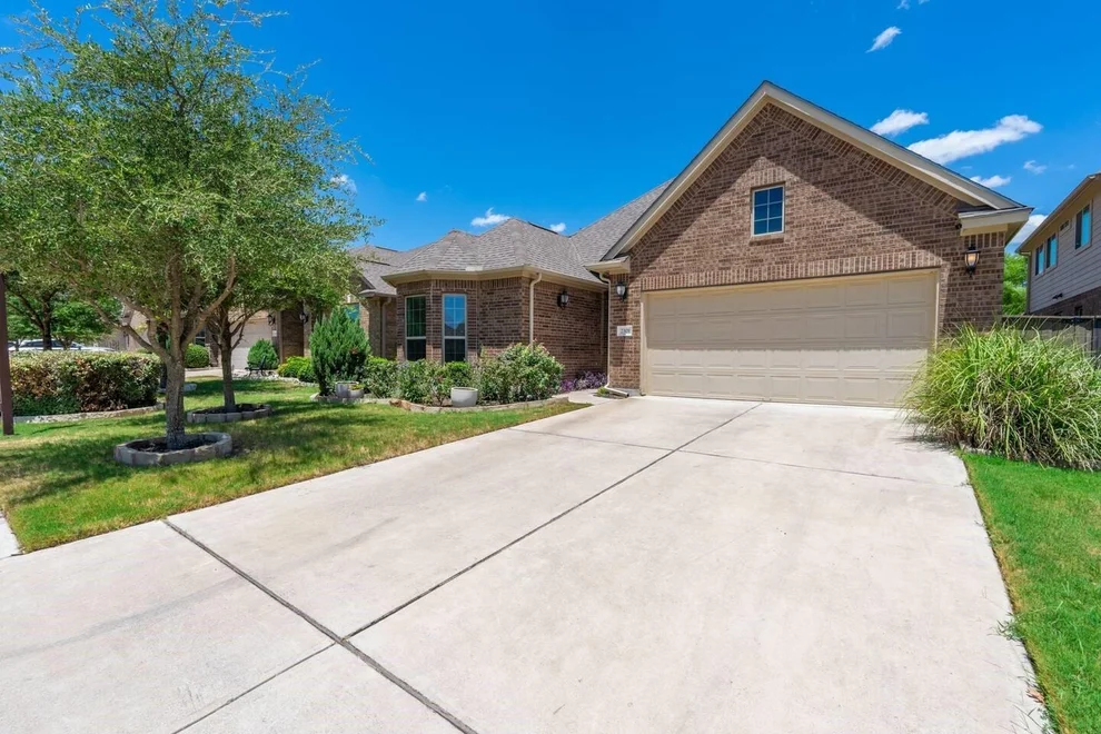 Unit for sale at 2301 Yaupon Range DR, Leander, TX 78641
