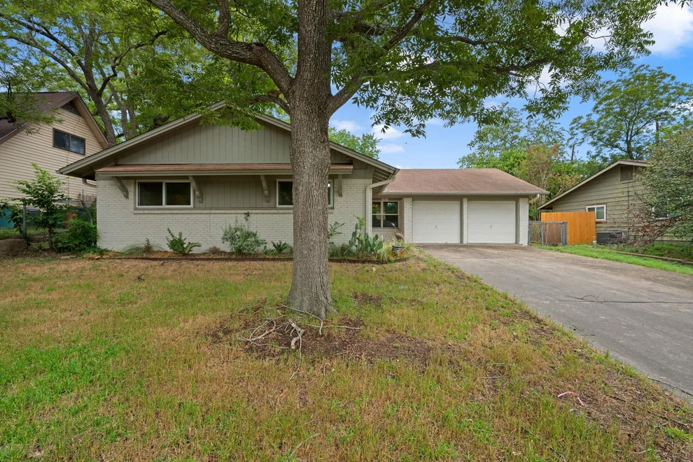Unit for sale at 1913 Edgeware DR, Austin, TX 78704