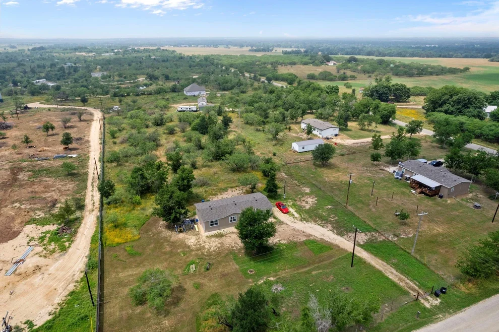 Unit for sale at 1580 Pooley RD, Kingsbury, TX 78638