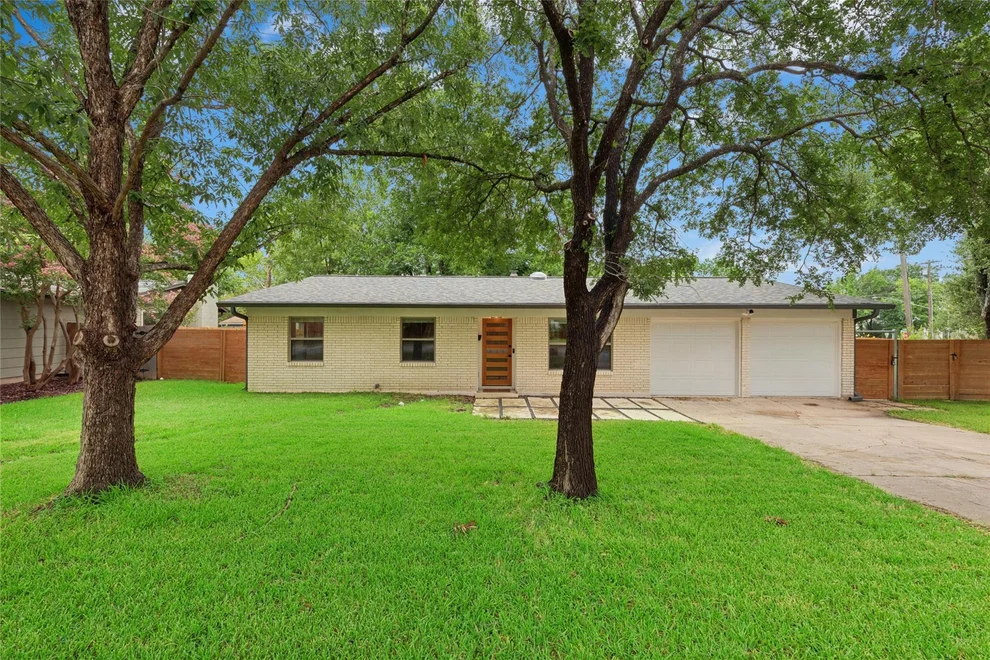 Unit for sale at 8601 Winding WALK, Austin, TX 78757