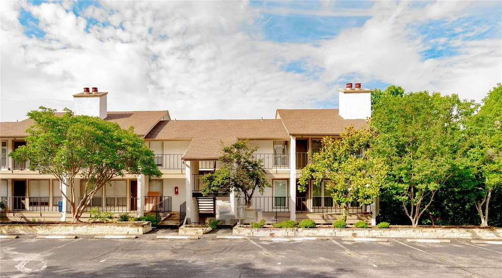 Unit for sale at 6910 Hart LN, Austin, TX 78731