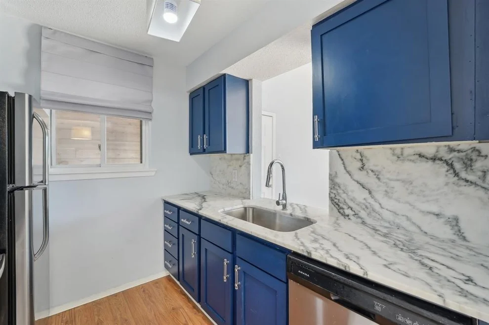 Unit for sale at 6903 Deatonhill DR, Austin, TX 78745