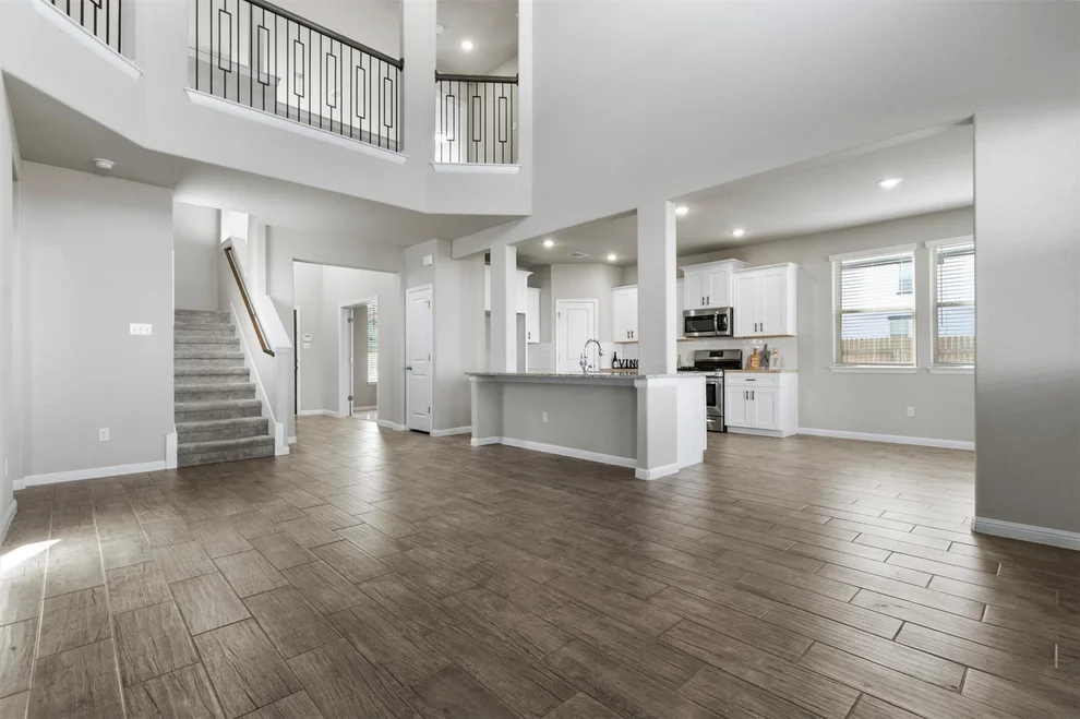 Unit for sale at 301 Greenway DR, Georgetown, TX 78628