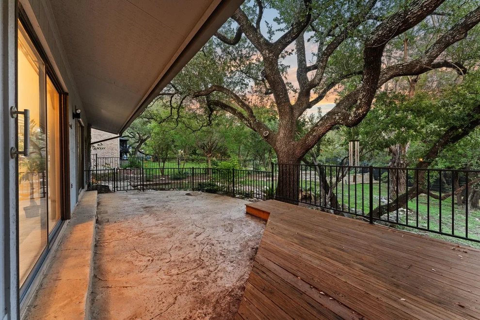 Unit for sale at 605 Flamingo BLVD, Lakeway, TX 78734