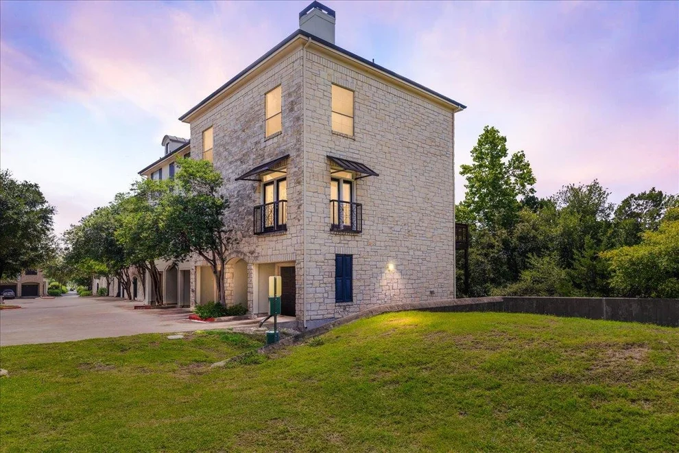 Unit for sale at 7701 Rialto BLVD, Austin, TX 78735
