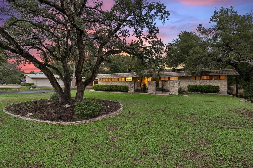 Unit for sale at 113 Comet, Lakeway, TX 78734