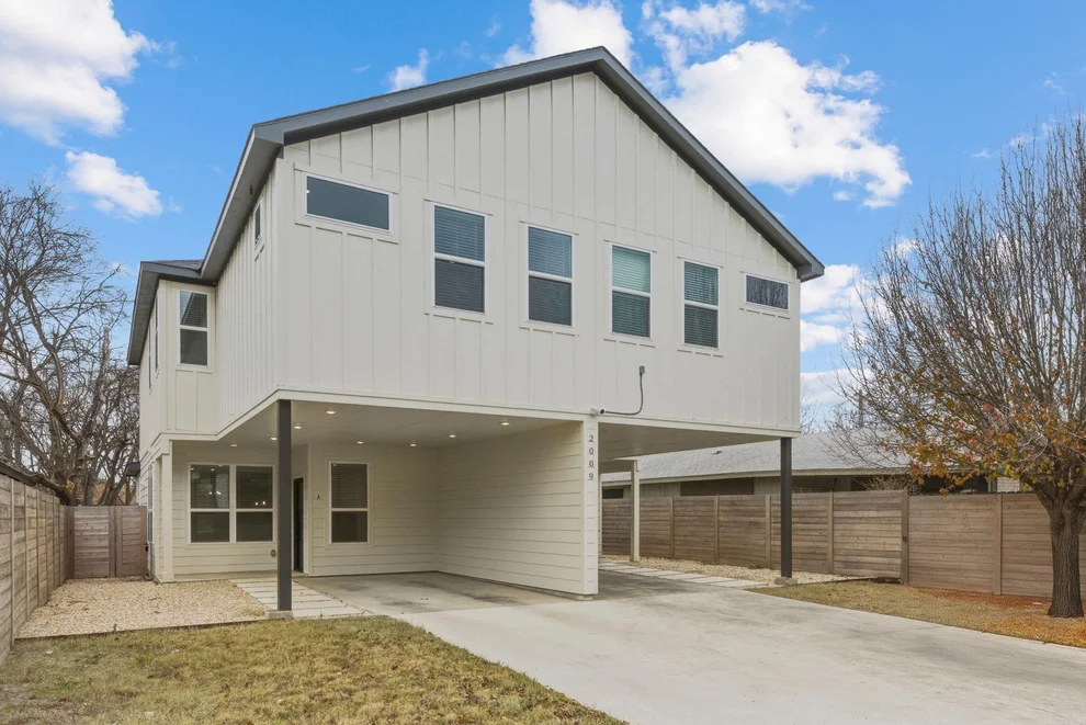 Unit for sale at 2009 Iroquois LN, Austin, TX 78741