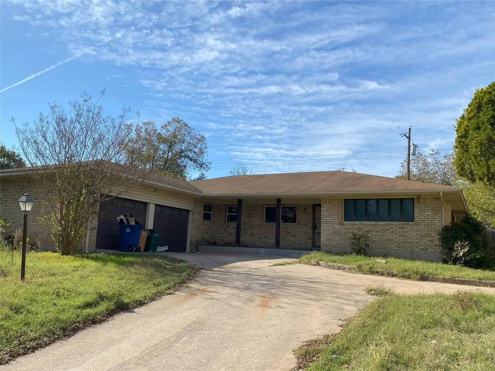 Unit for sale at 11302 Eubank DR, Austin, TX 78758