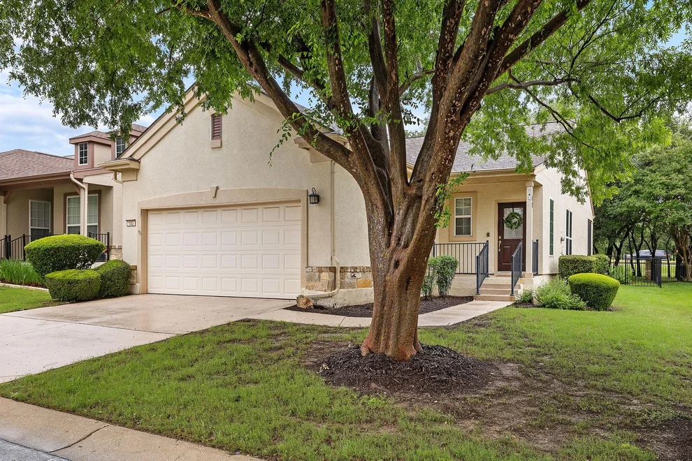 Unit for sale at 108 Farm Hill DR, Georgetown, TX 78633