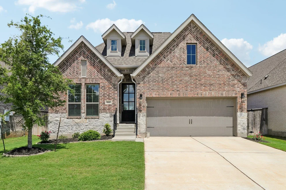Unit for sale at 112 Chinaberry BND, Bastrop, TX 78602