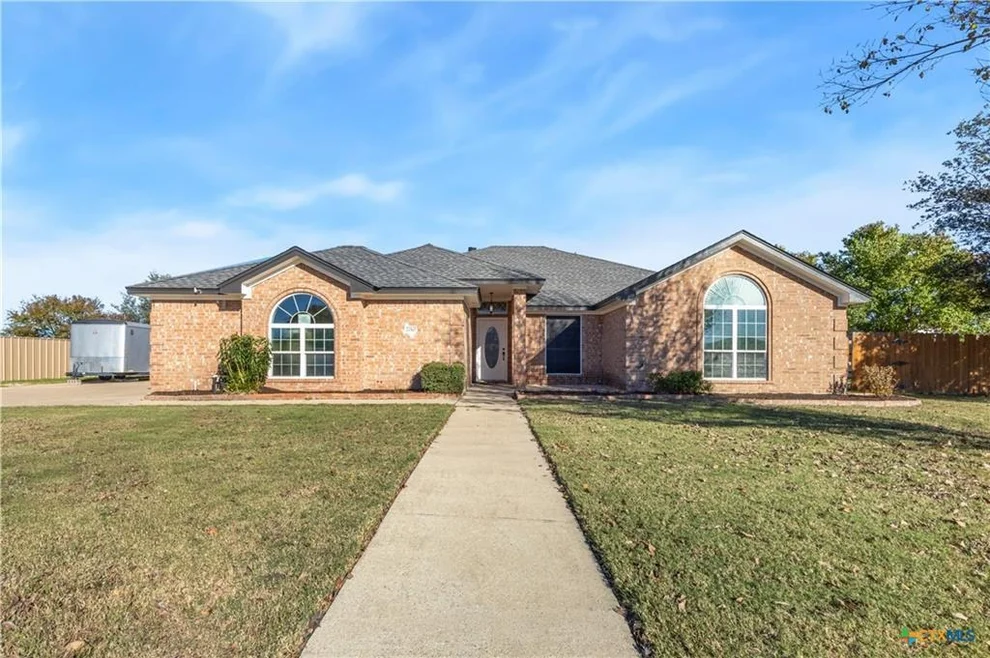 Unit for sale at 2010 Purple Martin DR, Killeen, TX 76542